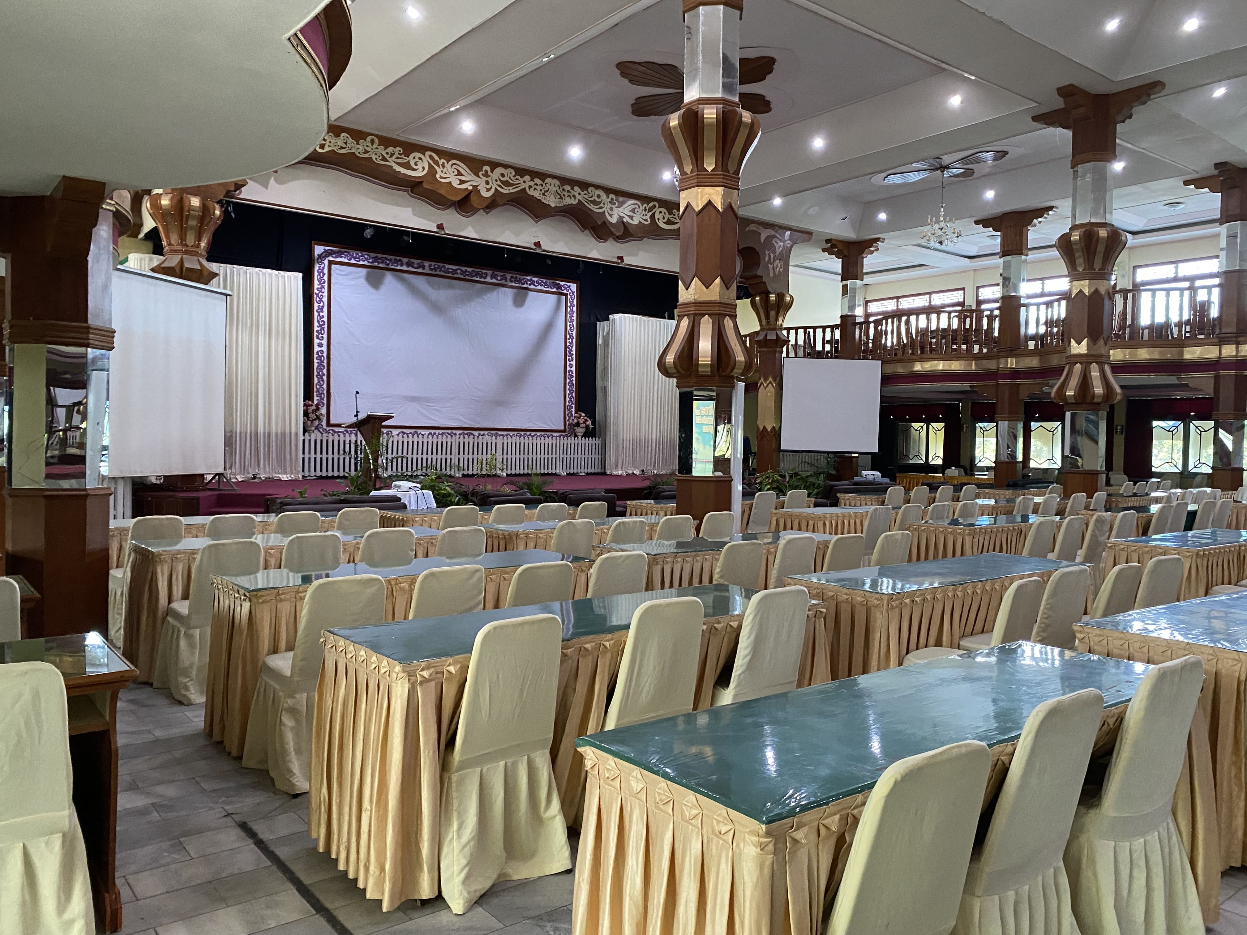 Elegant ballroom for events and gatherings.